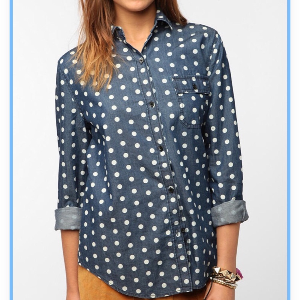 Button up denim polka dot shirt 🦋